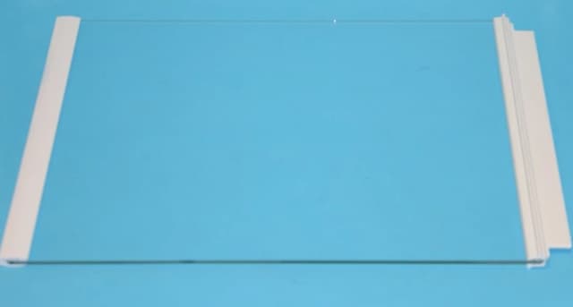 HK1868749 Police k lednici Hisense