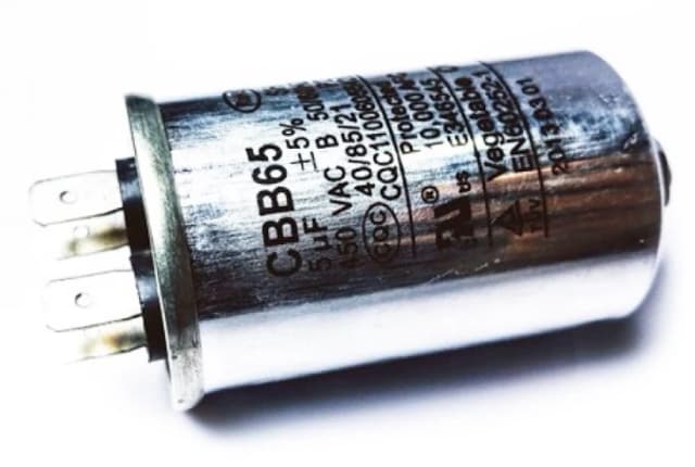 Odrušovací kondenzátor 4uF pro myčky Beko/Blomberg - 1883790400