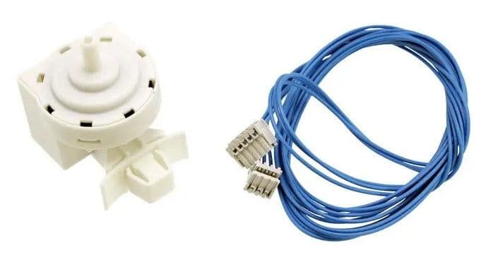 C00381612 Tlakový spínač pro Whirlpool a Indesit