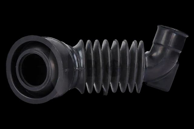 C00386630 Hadice k pračce Whirlpool, Indesit – z nádrže do čerpadla