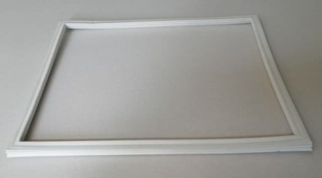 V372111-08 Těsnění dveří pro mrazničky Snaige